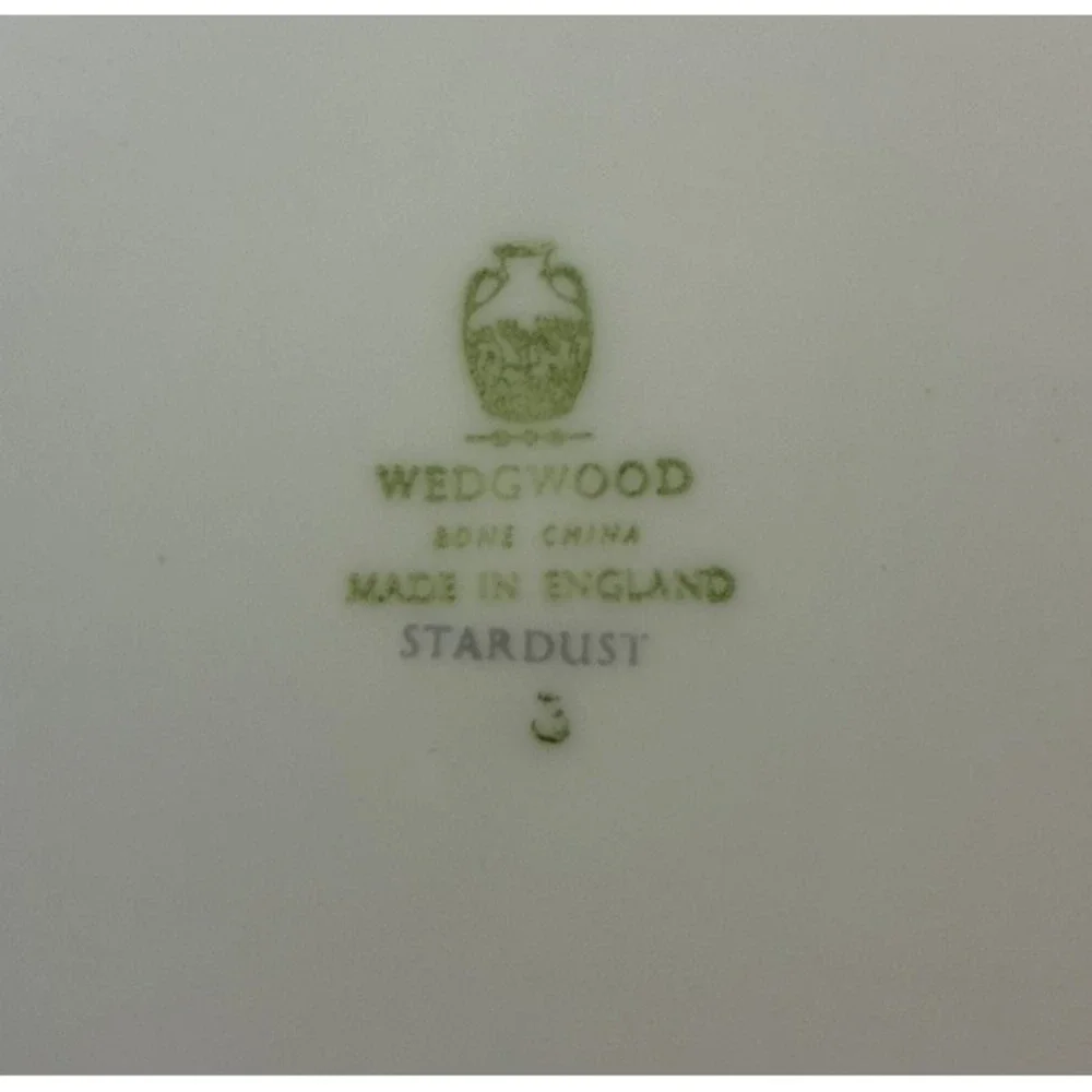 Wedgwood STARDUST R4292 Bone China Salad Plate 8 Inch White Vintage England